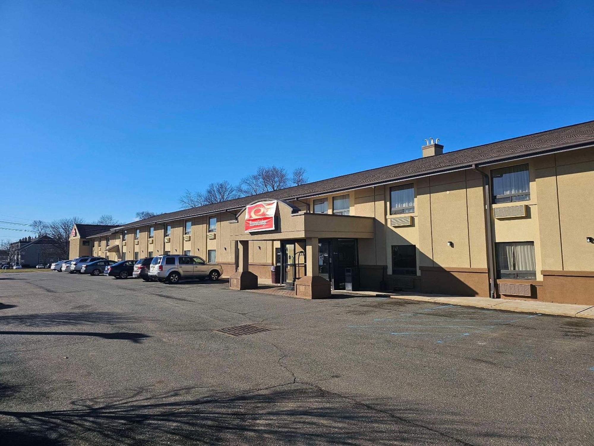 Econo Lodge Woodbridge Iselin Exterior foto